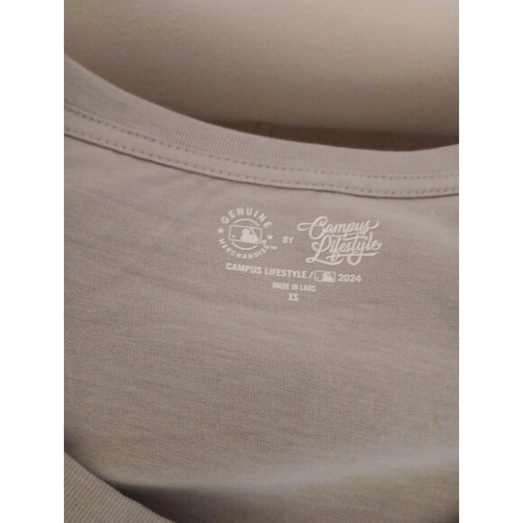 MLB New York Yankees Ladies T-Shirt - XS - Picture 2 of 6